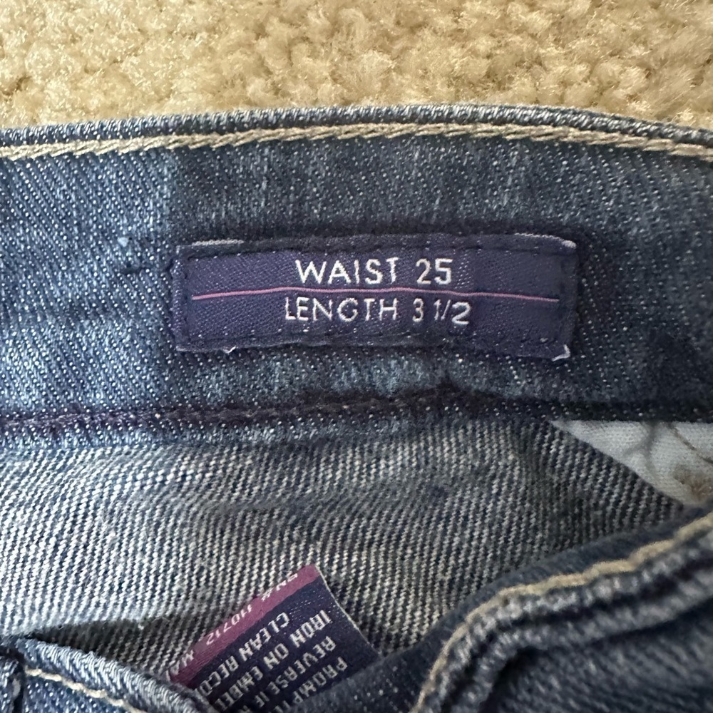 VIGOSS dark blue distressed shorts size 25 - Picture 3 of 5